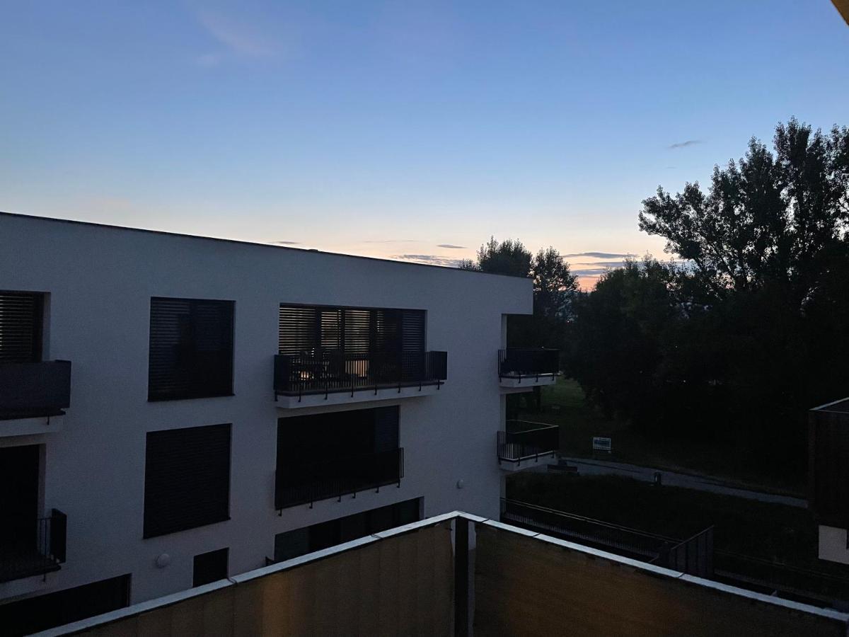 Greenbay Apartment With Free Parking Trencin Exterior photo