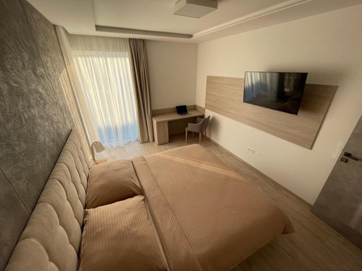Greenbay Apartment With Free Parking Trencin Exterior photo