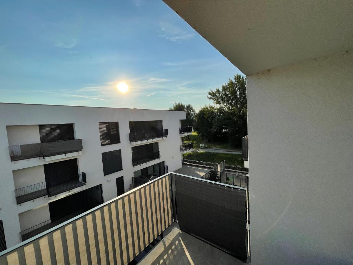 Greenbay Apartment With Free Parking Trencin Exterior photo