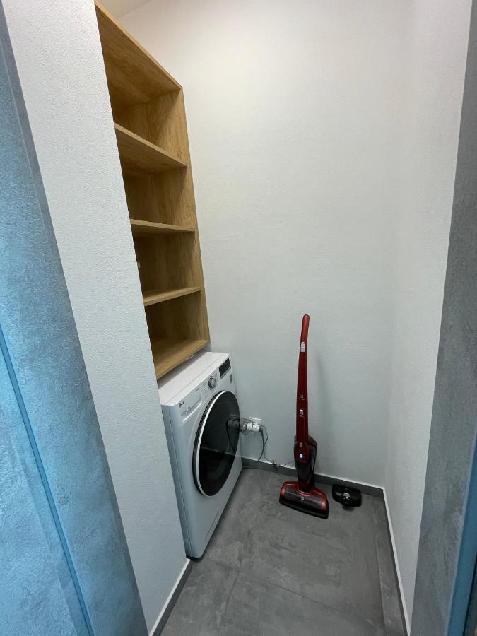 Greenbay Apartment With Free Parking Trencin Exterior photo