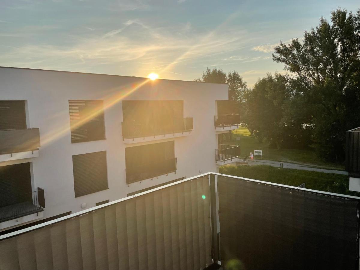 Greenbay Apartment With Free Parking Trencin Exterior photo